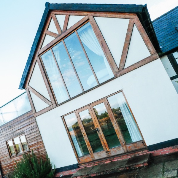 Exterior 01