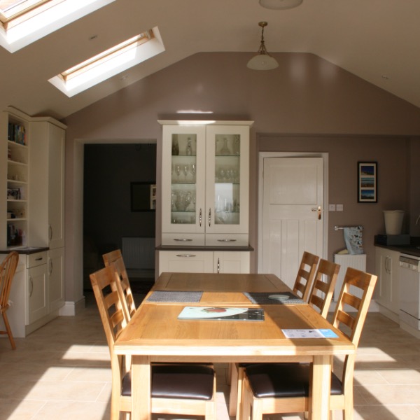 Interior 03
